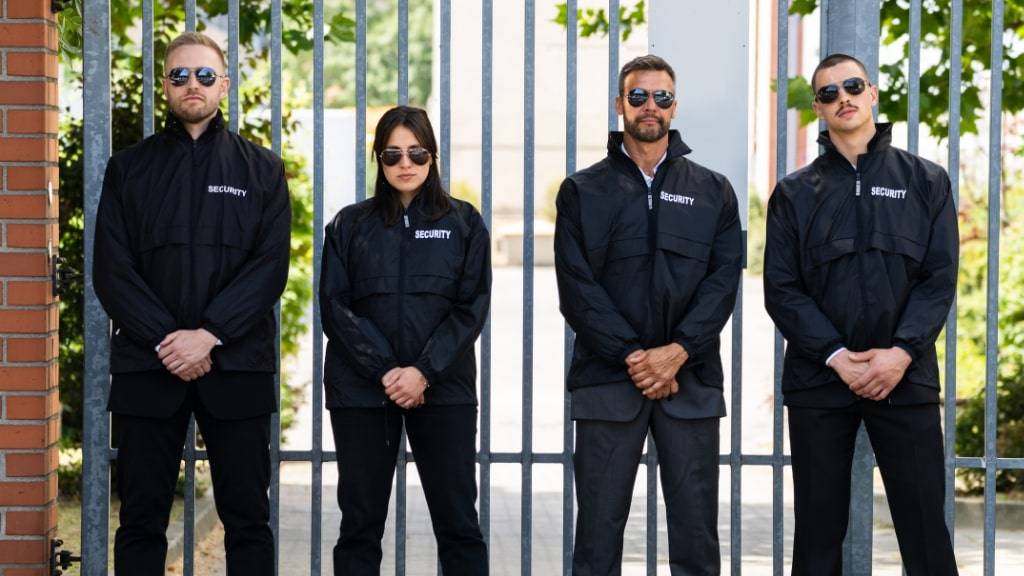 5 Expert Tips for Choosing the Right Security Service for Your Business